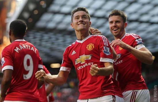 以戴维斯为 以戴维斯为